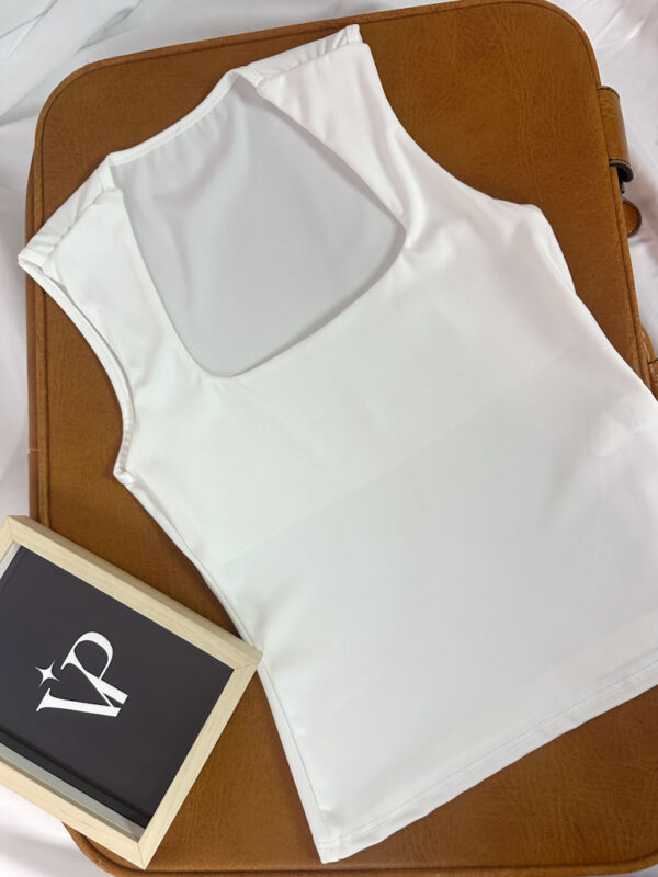 Top Blanco Básico