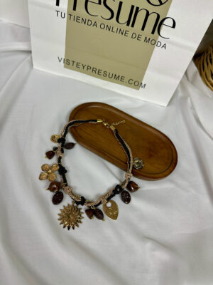 Collar charms invierno