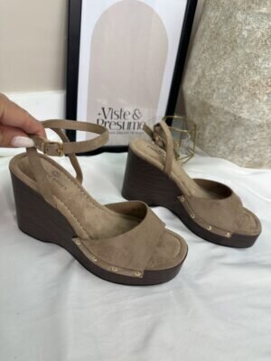 Cuñas taupe