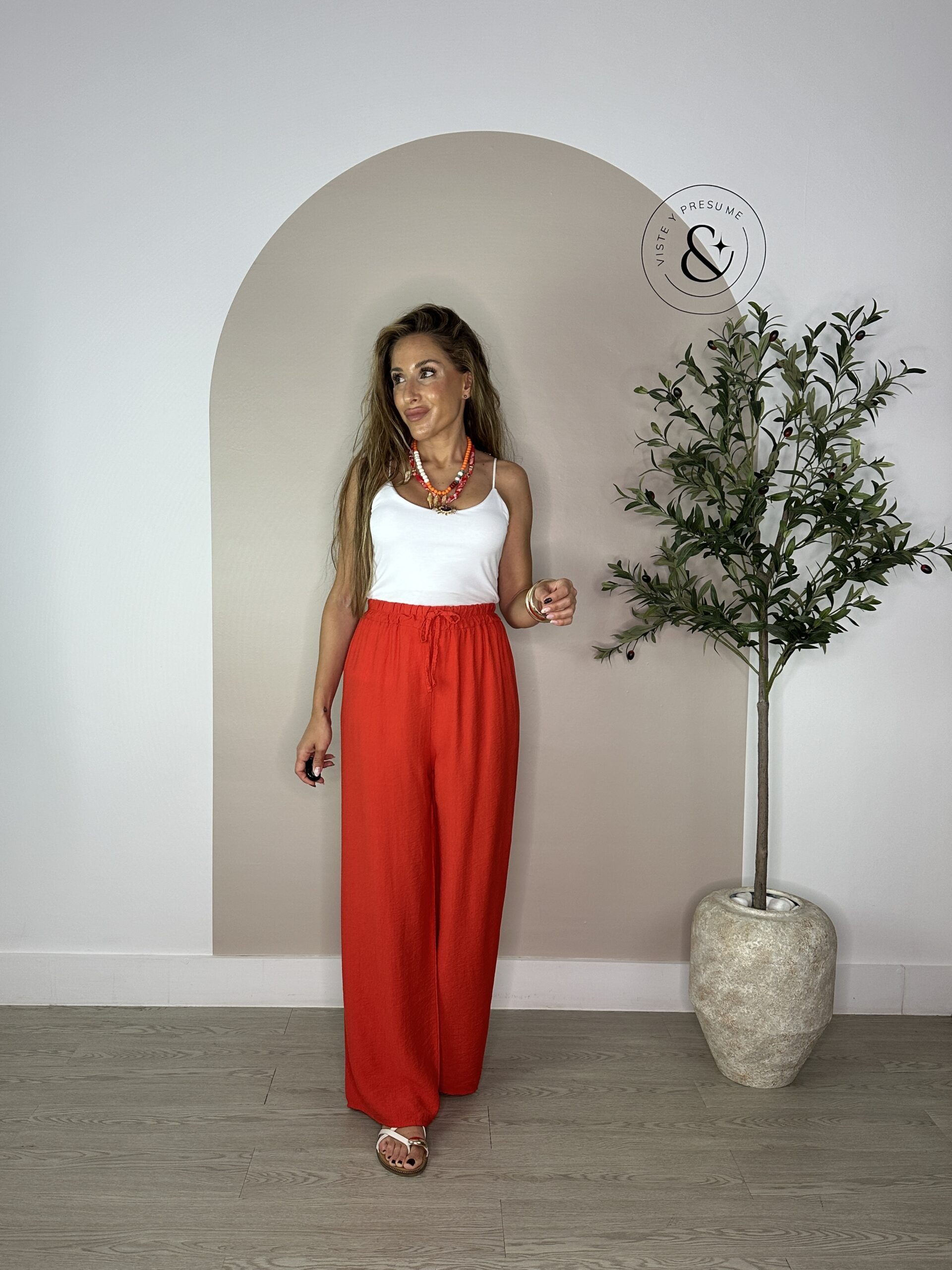 Pantalón efecto lino rojo