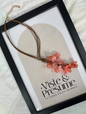 Collar flor coral