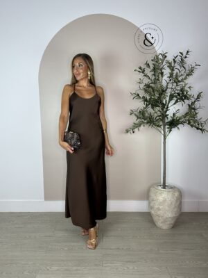 Vestido basico saten marron