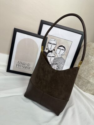 Bolso efecto piel marron