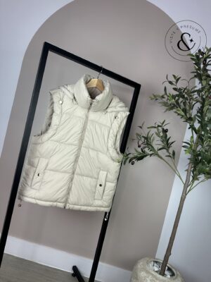 Chaleco plumon beige
